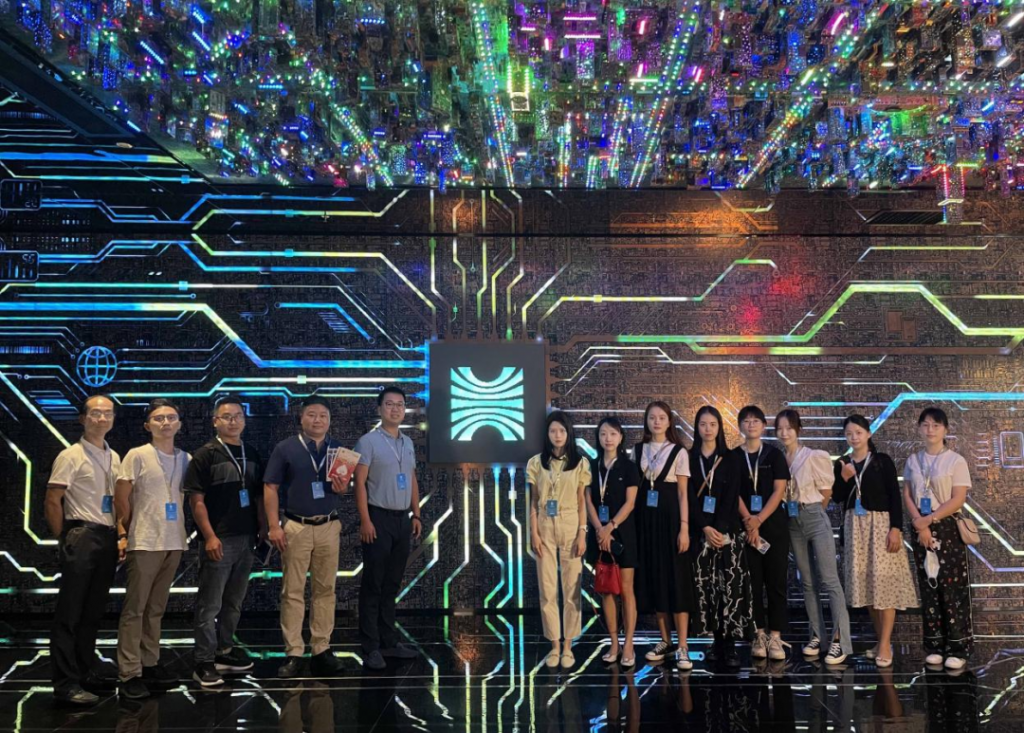 巖星之聲 | 巖星尋夢(mèng)華強(qiáng)北,共慶五一佳節(jié)插圖(18) 巖星之聲 | 巖星尋夢(mèng)華強(qiáng)北,共慶五一佳節(jié)插圖(18)